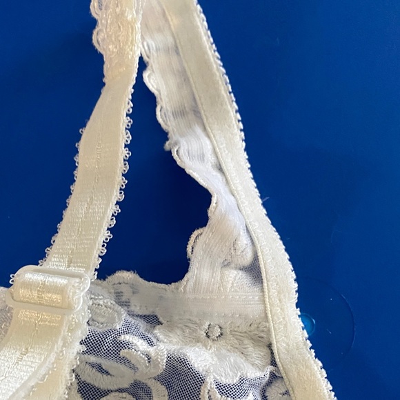 Felina White Lace Bra - Picture 13 of 16